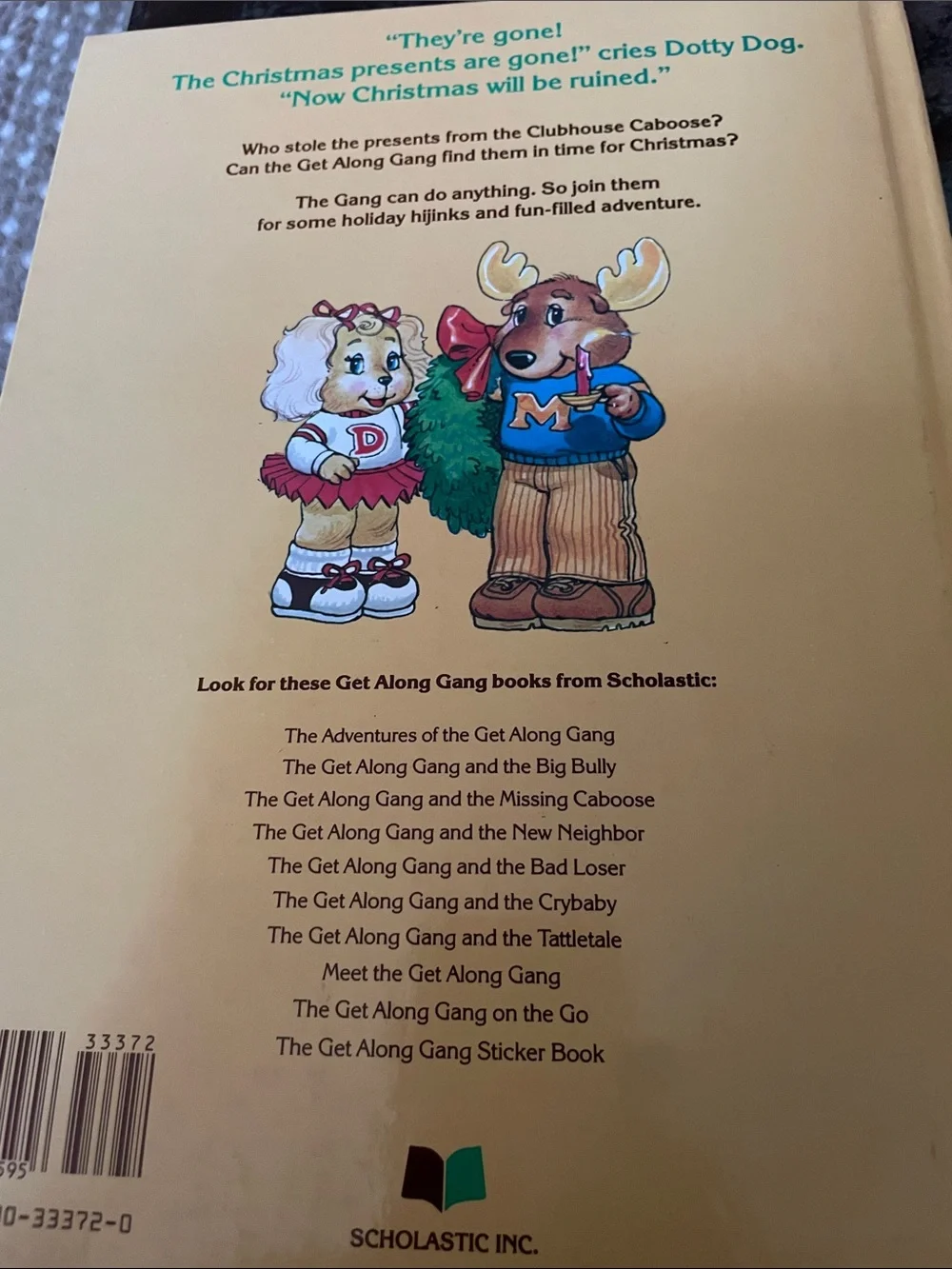 Scholastic Kids Book Cover - Multicolor Holiday Illustration